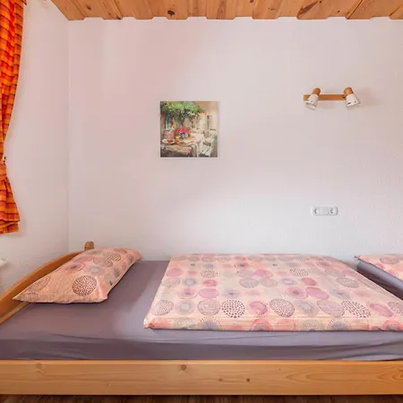 Apartma Kosnik Apartment *